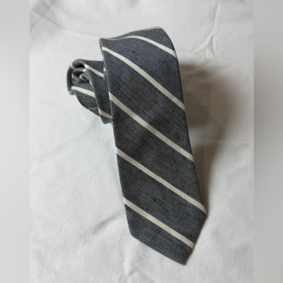 J. Crew Other - NWT N. Crew Hand Made in USA Linen Silk Blend Slim Classic Gray Striped Tie